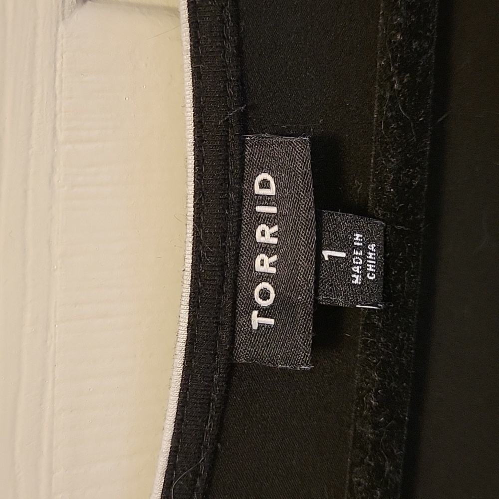 Torrid Size 1 Black and White Striped Dress - Picture 4 of 8